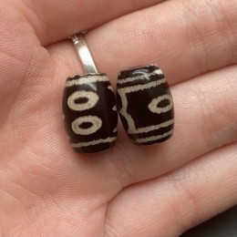 Бусина Дзи "636" из агат, 3 глаза, размер 12х9 мм, цена за 1 шт