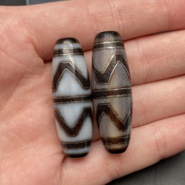 Бусина Дзи "291", Двойной тигриный клык, из агата, с инкрустацией серебра, 38х12 мм, цена за 1 шт