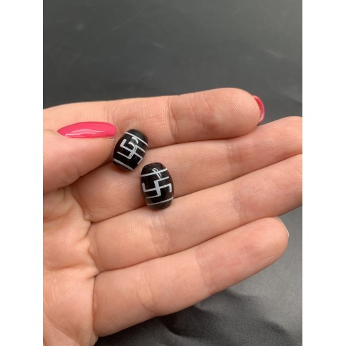 Бусина Дзи "635" из агата, Свастика, Хо-ту-Дзи, размер 12х9 мм, цена за 1 шт