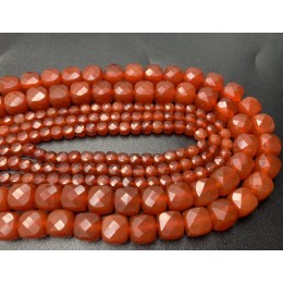 Каменные бусины, Сердолик (Карнеол), люкс, кубик, огранка, 4х4 мм, длина нити 38 см