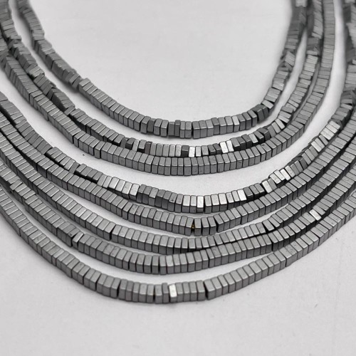 Каменные бусины, Гематит синтетический, квадрат, серебро, матовый, размер 2х1 мм, нить 38 см