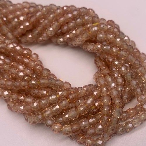 Каменные бусины, Цирконий кубический, (т.н. Циркон), бежевый кристалл, рондель, огранка, 4х3 мм, длина нити 38 см