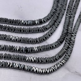 Каменные бусины, Гематит синтетический, темное серебро, квадратные вставки, размер 3х1 мм, длина нити 38 см