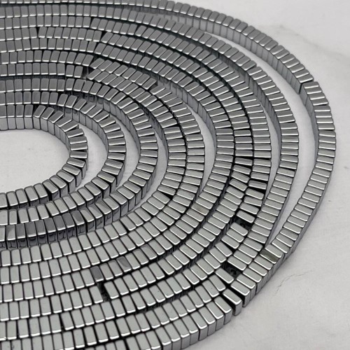 Каменные бусины, Гематит синтетический, серебро, квадрат, размер 4х2 мм, нить 38 см