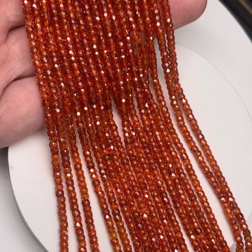 Каменные бусины, Цирконий кубический, (т.н. Циркон), темно-оранжевый кристалл, рондель, огранка, 3х2 мм, длина нити 38 см