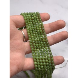 Каменные бусины, Нефрит, канадский, ЛЮКС, 4 мм, шарик гладкий, длина нити 38 см