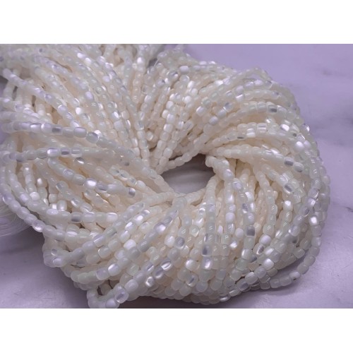 Каменные бусины, Перламутр белый, бочонок, 3х3 мм, длина нити 38 см