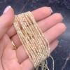 Каменные бусины, Перламутр бежевый, тонированный, шарик гладкий, 2 мм, длина нити 38 см