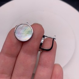 Швензы, круг, вставка перламутр, родий/латунь, цвет серебро, размер 16х11,5 мм