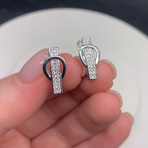 Швензы, вставка фианиты, родий/латунь, цвет серебро, размер 17х11 мм