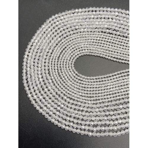 Каменные бусины, Цирконий кубический, (т.н. Циркон), прозрачный кристалл, шарик огранка, 3 мм, длина нити 36 см