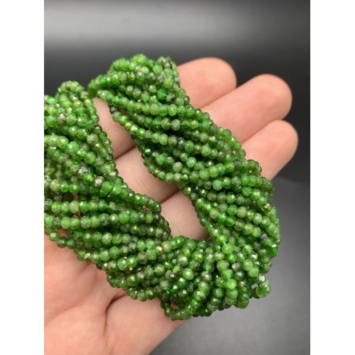 Каменные бусины, Хромдиопсид, люкс, рондель огранка, 3х2 мм, длина нити 38 см
