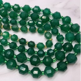 Каменные бусины, Халцедон, изумрудный, тонированный, однотонный, в ювелирной огранке, 10х9 мм, длина нити 38 см