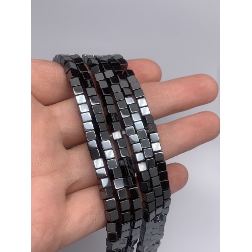 Каменные бусины, Гематит синтетический, темное серебро, кубик, размер 4х4 мм, нить 38 см