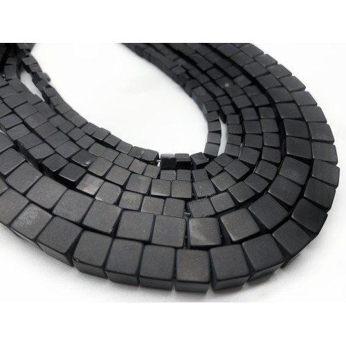 Каменные бусины, Агат, черный, матовый, кубик гладкий, 4х4 мм, длина нити 38 см