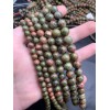 Каменные бусины, Унакит, шарик гладкий, 8-8,5 мм, длина нити 38 см