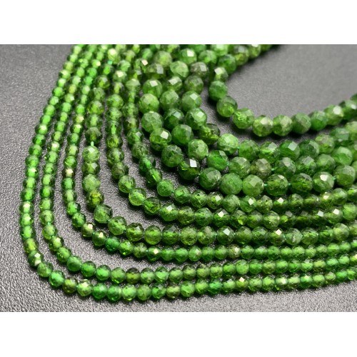 Каменные бусины, Хромдиопсид, люкс, шарик огранка, 2 мм, длина нити 38 см