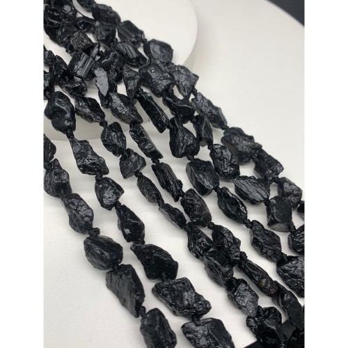 Каменные бусины, Турмалин чёрный, Шерл, не обработанный, фриформы, 9-11 мм, длина нити 38 см
