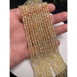 Каменные бусины, Цирконий кубический, (т.н. Циркон), кристалл, цвет "айвори" (слоновая кость), шарик огранка, 4 мм, длина нити 38 см