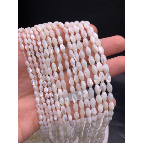 Каменные бусины, Перламутр белый, рис, 5х8 мм, длина нити 38 см