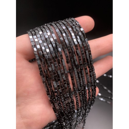 Каменные бусины, Гематит синтетический, темное серебро, кубик, размер 2х2 мм, нить 38 см