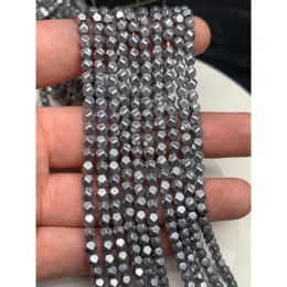 Каменные бусины, Гематит синтетический, серебро, матовый, ромб, размер 4х4 мм, нить 38 см