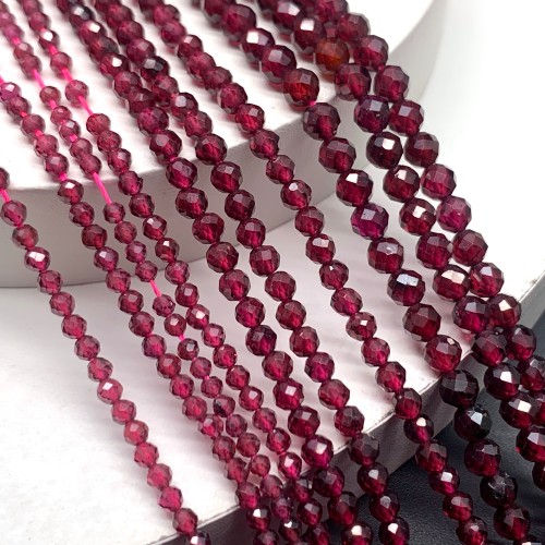 Каменные бусины, Гранат, шарик огранка, 4 мм, длина нити 38 см