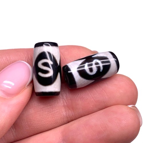 Бусина Дзи "181" из агата, Денежный крючок, клык, размер 18х10 мм, цена за 1 шт