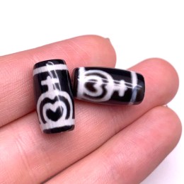 Бусина Дзи "31" из агата, Сосуд изобилия, размер 18х10 мм, цена за 1 шт