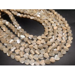 Каменные бусины, Перламутр бежевый, тонированный, сердечки, 8х3 мм, длина нити 38 см