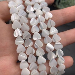 Каменные бусины, Перламутр, белый, сердечки, 8х3 мм, длина нити 38 см