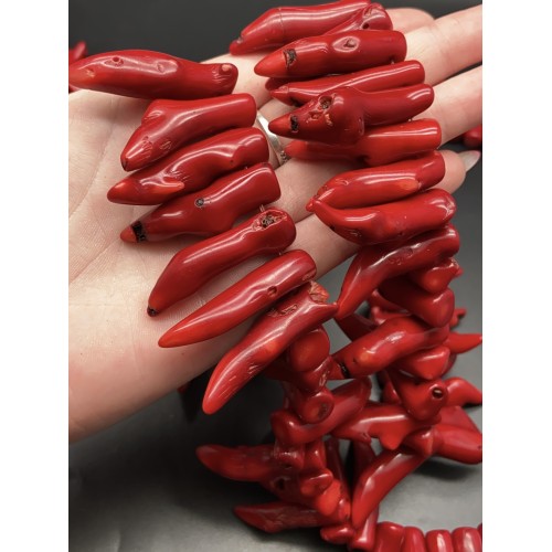 Каменные бусины, Коралл, красный, тонированный, Фриформы, "перец", 35х9 мм, длина нити 38 см