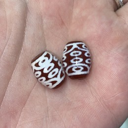 Бусина Дзи "684" из сердолика, 18 глаз, размер 12х9 мм, цена за 1 шт