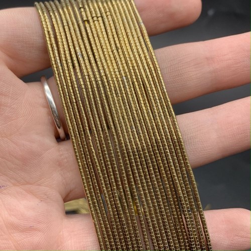 Каменные бусины, Гематит синтетический, золото, шайба, размер 1х1 мм, нить 38 см