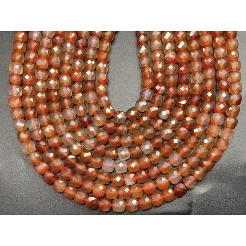 Каменные бусины, Сердолик Мульти, кубик, огранка, 7х7 мм, длина нити 38 см