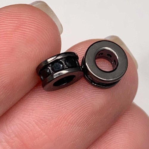 Разделитель с фианитами, латунь, цвет черный, размер 8 х 4 мм