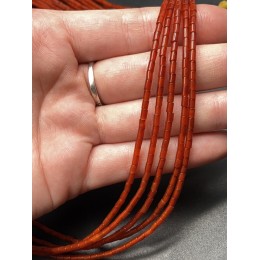 Каменные бусины, Сердолик (Карнеол), трубочки, 4х2 мм, длина нити 38 см