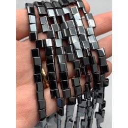 Каменные бусины, Гематит синтетический, темное серебро, плоский квадрат (два отверстия), размер 6х6 мм, нить 38 см