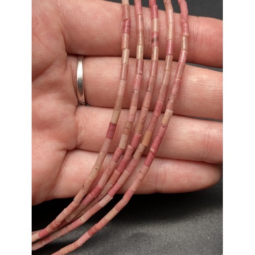 Каменные бусины, Родонит, трубочки, 4х2 мм, длина нити 38 см