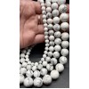 Каменные бусины, Говлит натуральный (т.н. Кахолонг), шарик гладкий, 6 мм, длина нити 38 см