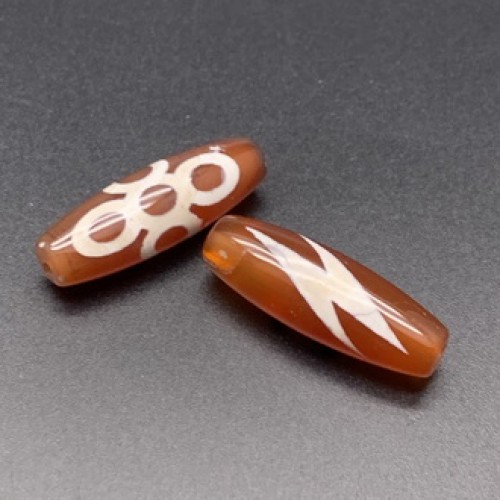 Бусина Дзи "88" из сердолика, Гаруда, Молния, размер 30 х 10 мм, цена за 1 шт.