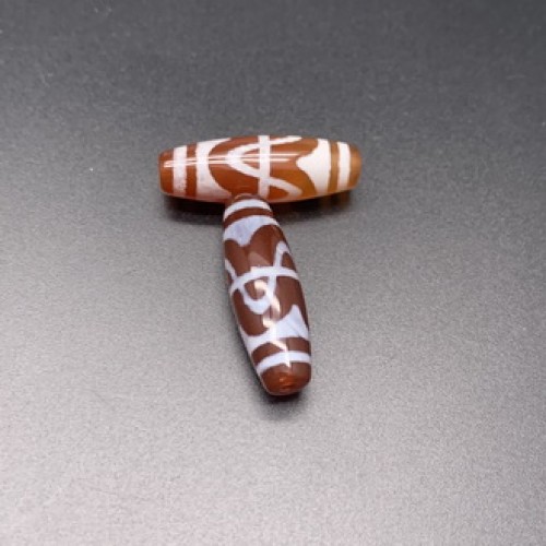 Бусина Дзи "92" из сердолика, Волны судьбы, размер 30 х 10 мм, цена за 1 шт.